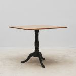 1773&nbsp;5052&nbsp;PEDESTAL TABLE